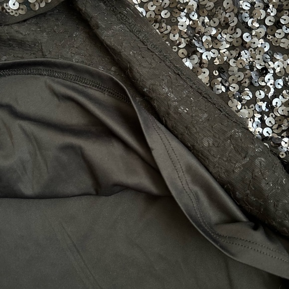 EXPRESS Sequin Crop Tank Top Size L - Picture 6 of 10